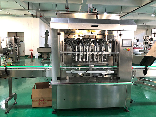 粘稠膏體灌裝機(jī)設(shè)備展示